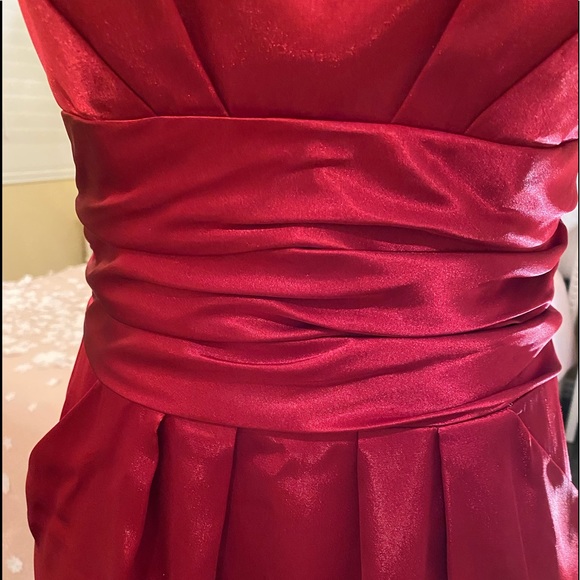 Red,strapless, satin size 5/6 dress by David’s Bridal. - Picture 6 of 9
